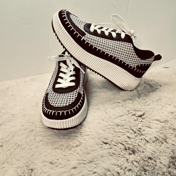 Nicole Miller New York Shoes - Nicole Miller Sneakers Women's Black White Lace Up Platform Casual Shoes size‎ 7